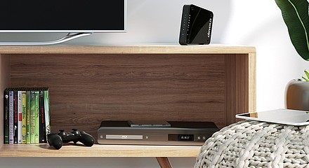 devolo Access Point One: μια συσκευή, τέσσερεις «πόρτες» στον κόσμο του Internet devolo Access Point One: μια συσκευή, τέσσερεις «πόρτες» στον κόσμο του Internet